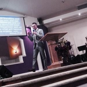 Meet your Posher, Derek